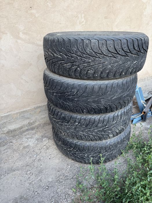 Продам шины срочно