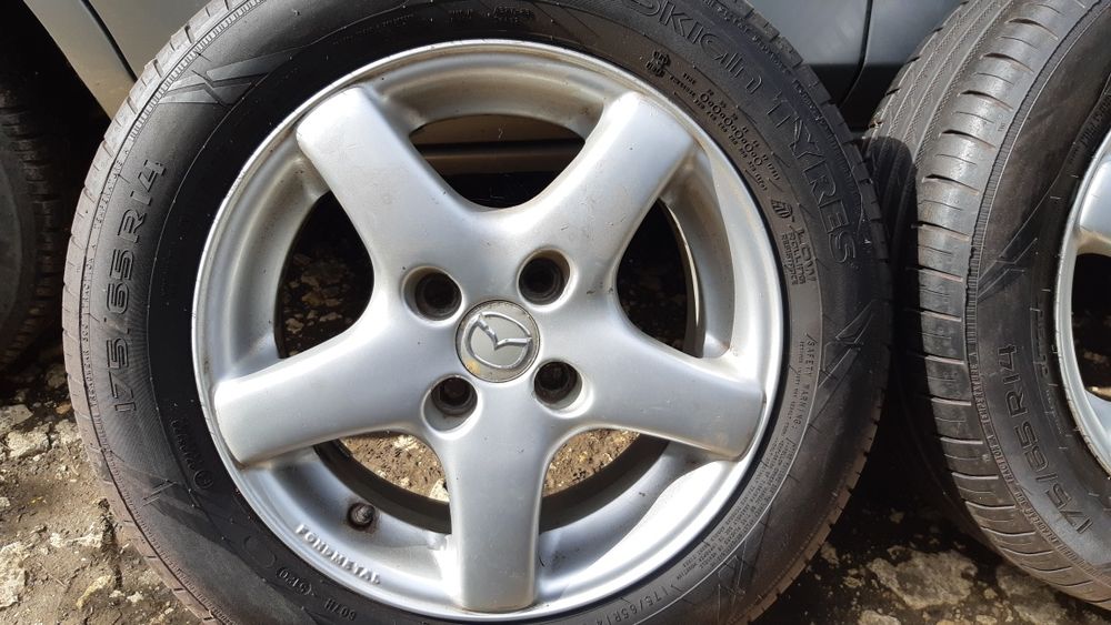 Гуми със джанти за тойота мазда пежо