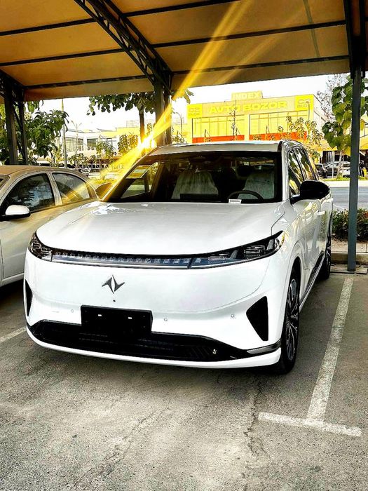 Dong Feng 008 restayling