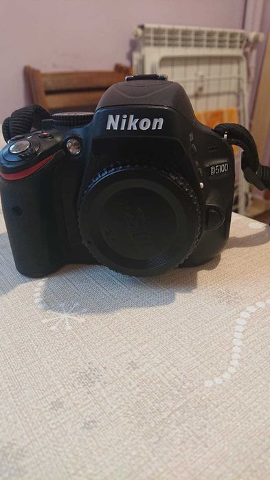 Camera Nikon D5100