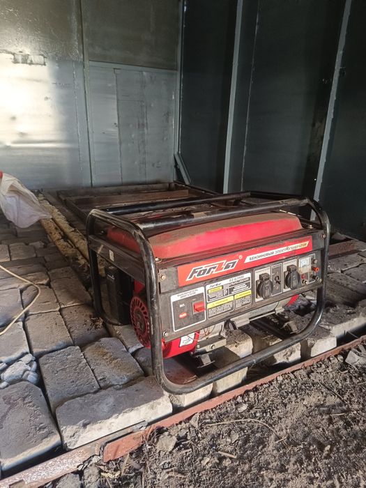 Генератор бензиновый