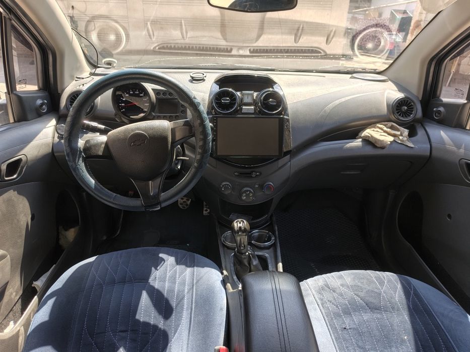 Chevrolet Spark sotiladi