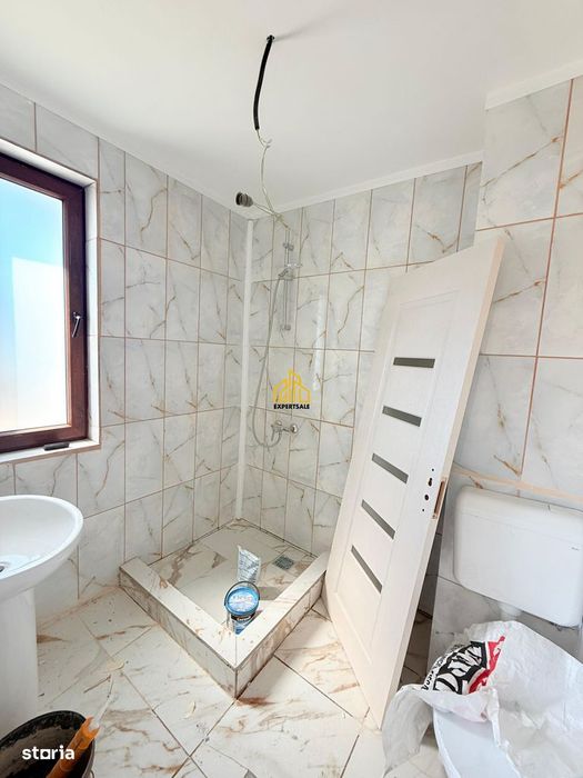 Casa individuala Domesti/ 330 MP/4 camere