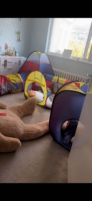 Тунели с куб и басейн за игра с 100 топки