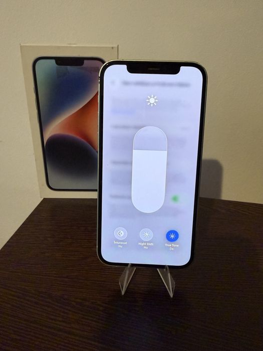 iPhone 12 Neverlocked 93%