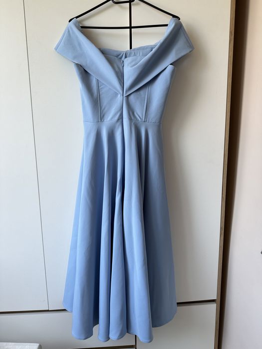 Rochie cu umeri goi baby blue
