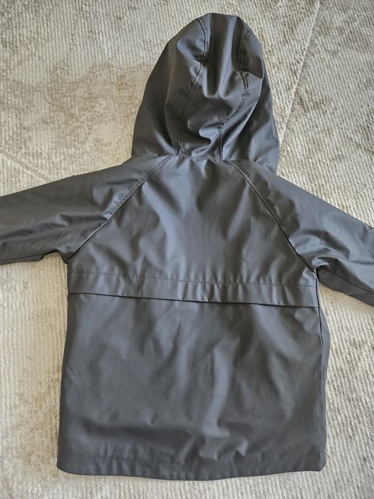 Детская куртка (дождевик)