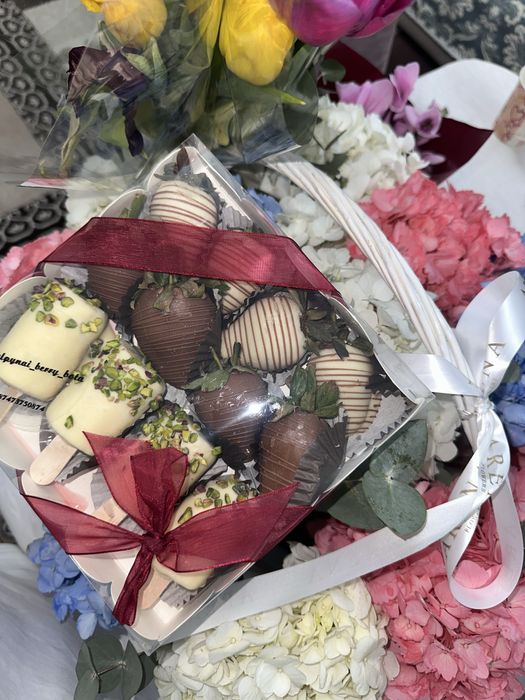 Свежая клубника в шоколаде