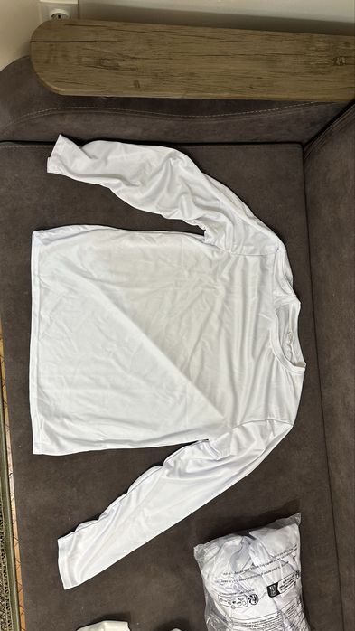 Футболка с длинными руковами