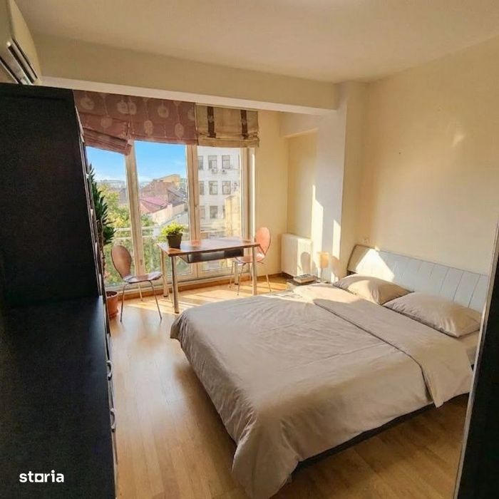 Apartament 3 camere, parcare subterana, boxa, etaj 1, semicentral