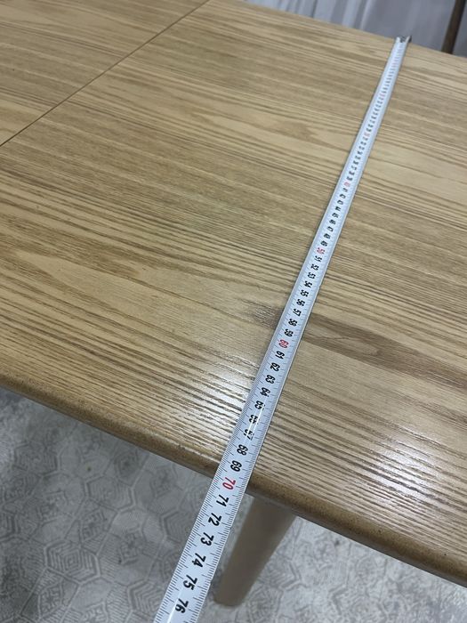 Стол со стульями