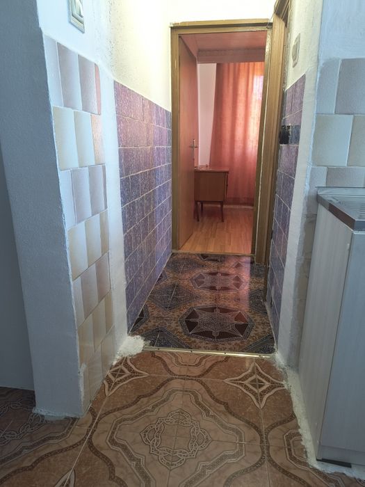 Vând apartament cu 2 camere/Scornicesti/str.Pompierilor