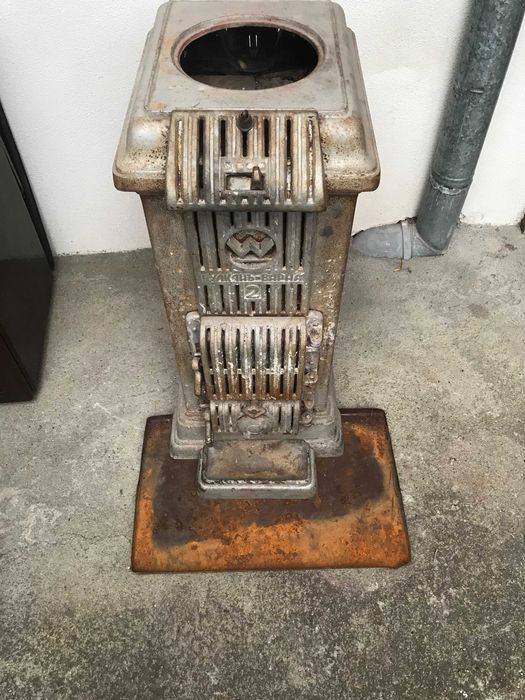 Винтидж печка на дърва и въглища Вулкань