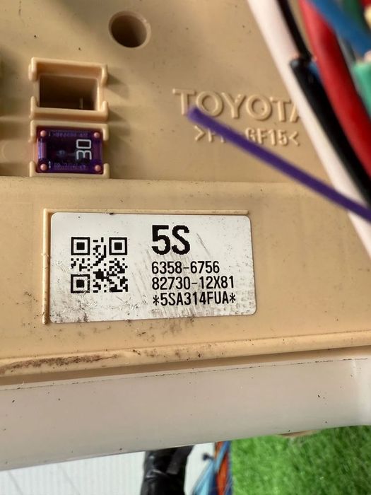 TABLOU PANOU SIGURANTE TOYOTA AURIS 1.2 BENZINA 2017 COD OEM 6358-6756 89221-02490 2013-2019
