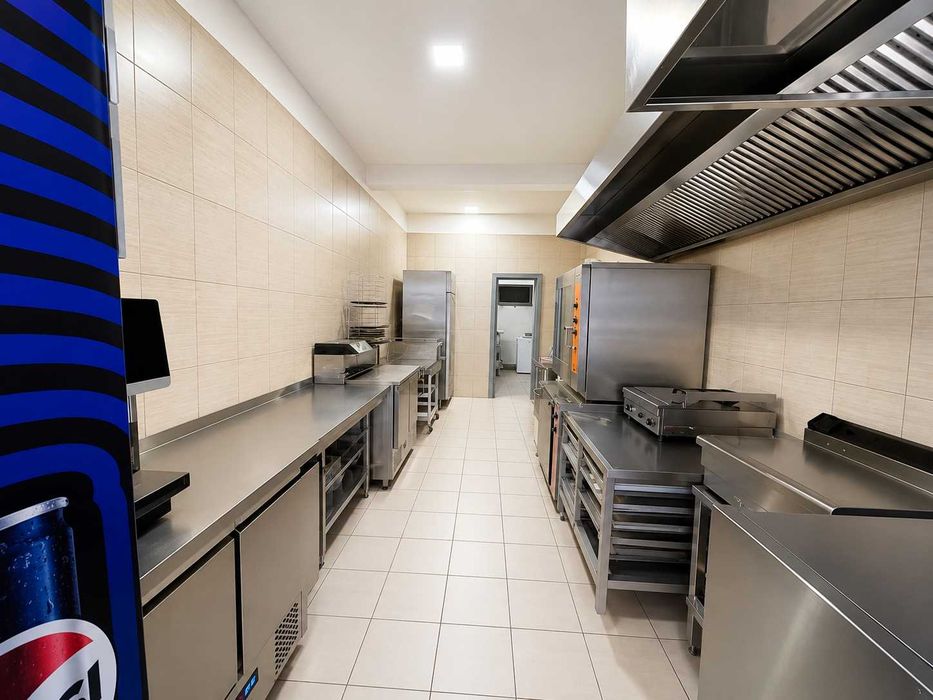 Spațiu comercial stradal 57 mp –Calea Ferentari nr. 83 | Lângă Mega Image | Vad intens | Ideal magazin, cofetărie, coffee-to-go, bar, beauty, servicii