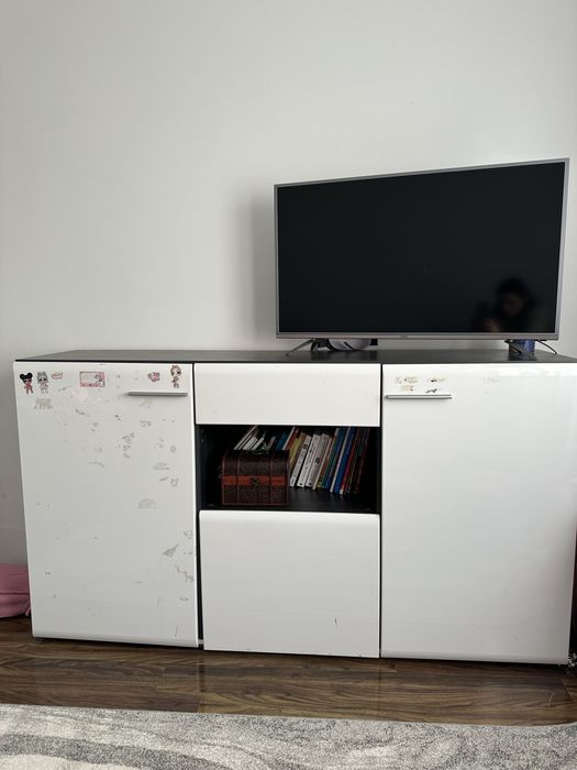 Vand comoda de televizor