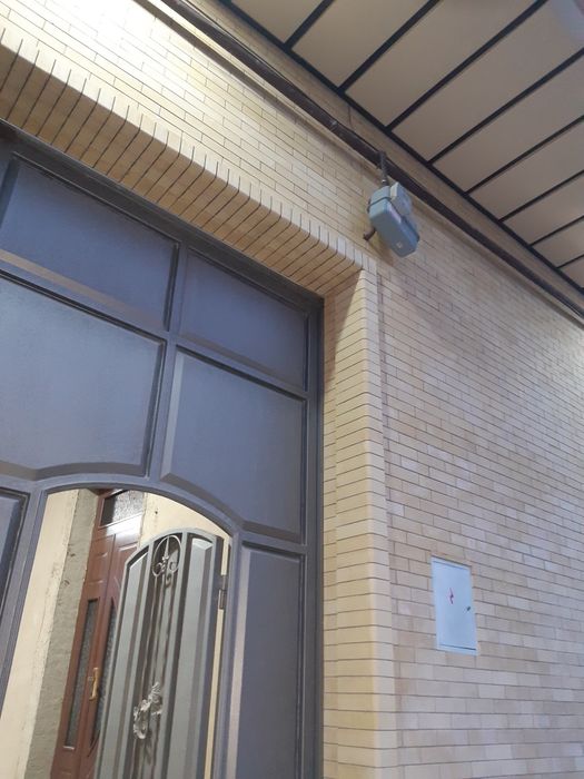 Гишт, кафел, ламинант терамиз