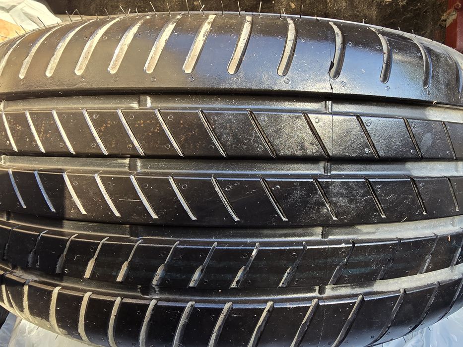 Bridgestone Alenza. Состояние отличное. Как новые.