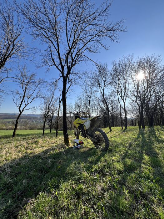 Suzuki rmz 250(sxf,ktm)