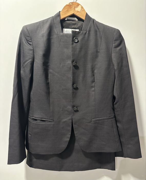 Дамски костюм пола и сако на Max Mara