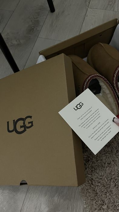 Продаю новые Угги