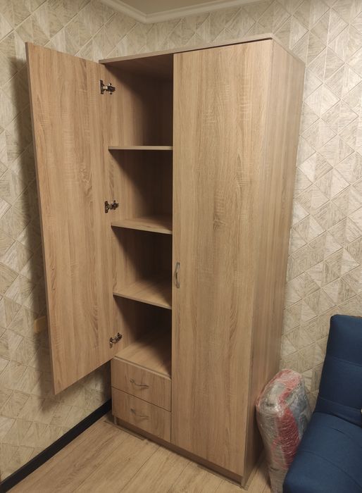 Шкаф для одежды с зеркалом