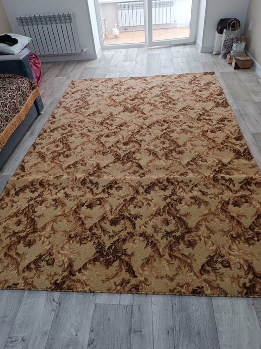 Продам ковры и палас