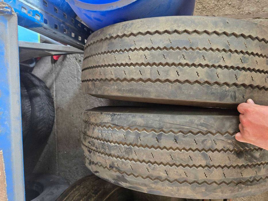 Продавам Гуми за камион 215х75х17.5 / 235х75х17.5 / 265х70х19.5