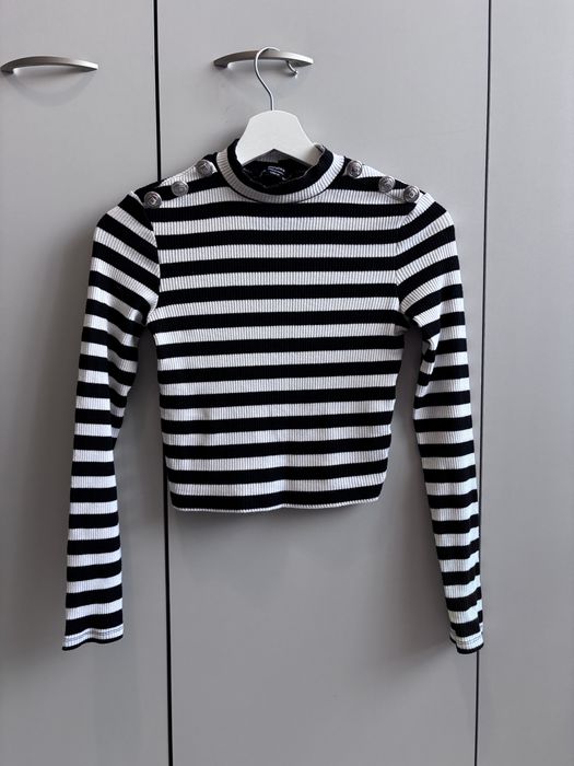 Топ, рубашка, кофты по 1000 тг. H&M и Bershka