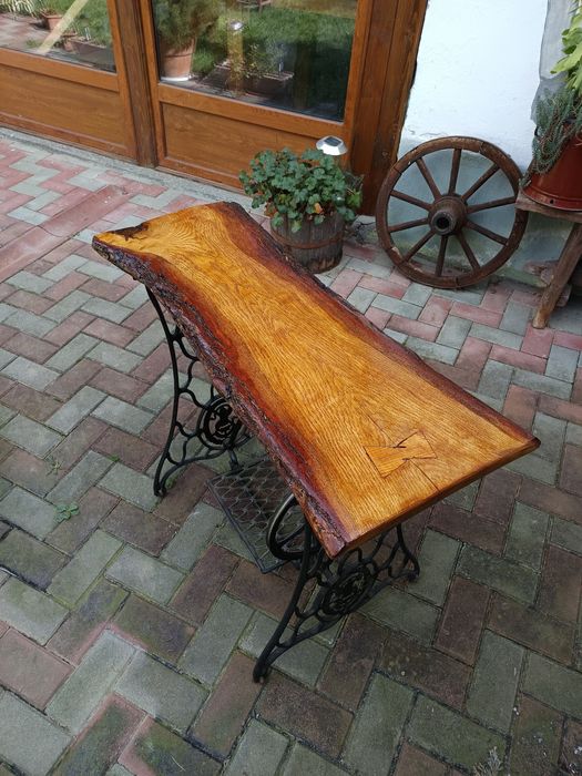 Comoda , consola , suport tv - mașină de cusut Singer