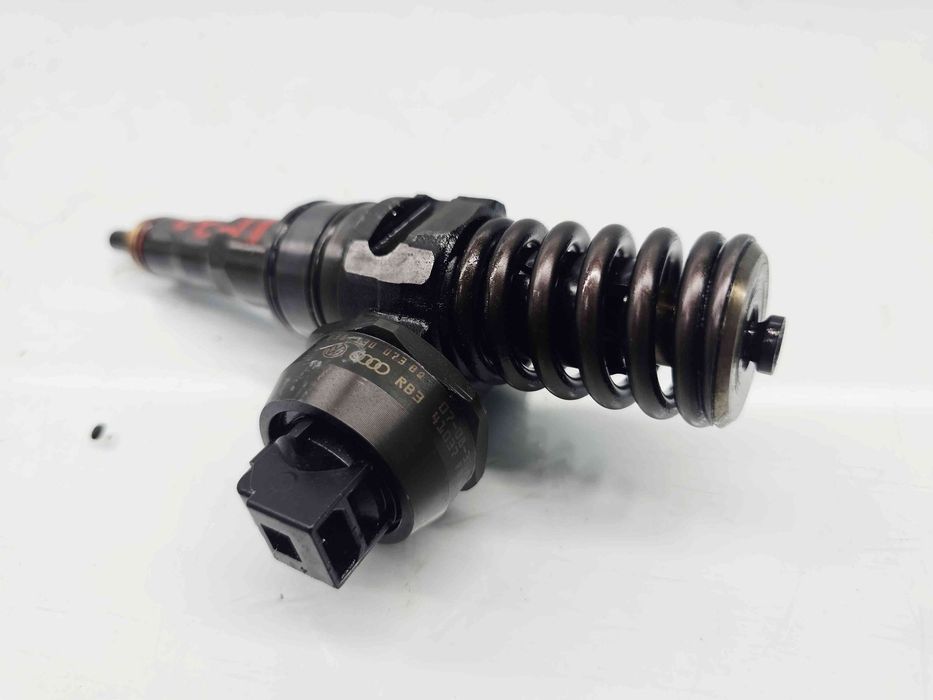Injector Volkswagen Passat B6 Variant (3C5) [Fabr 2005-2010] 038130073