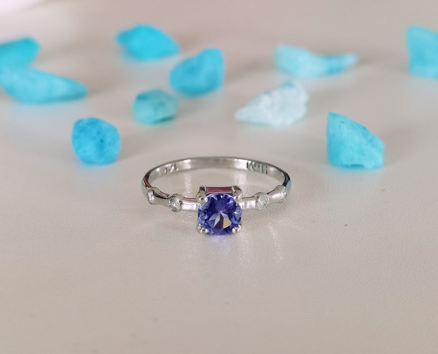 Inel din aur de 14K cu Tanzanit și diamante naturale