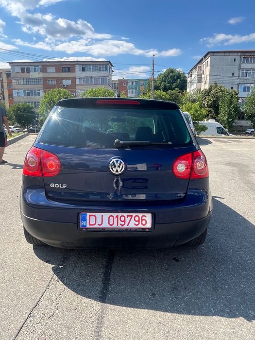 De vânzare mașină golf 5 motor 1.4