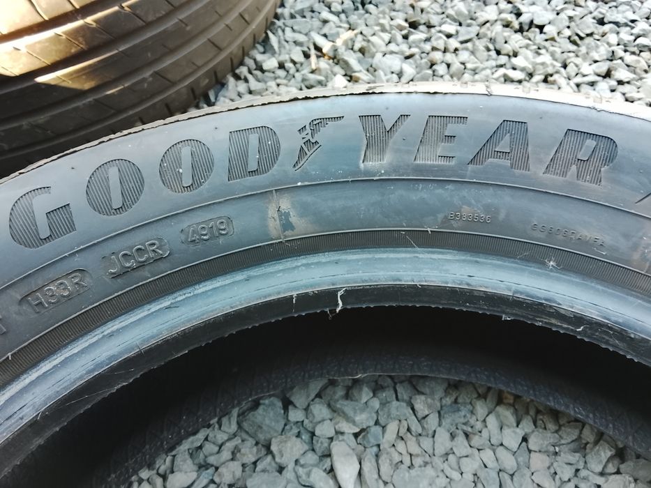 215 55 17. Goodyear. An 2019.