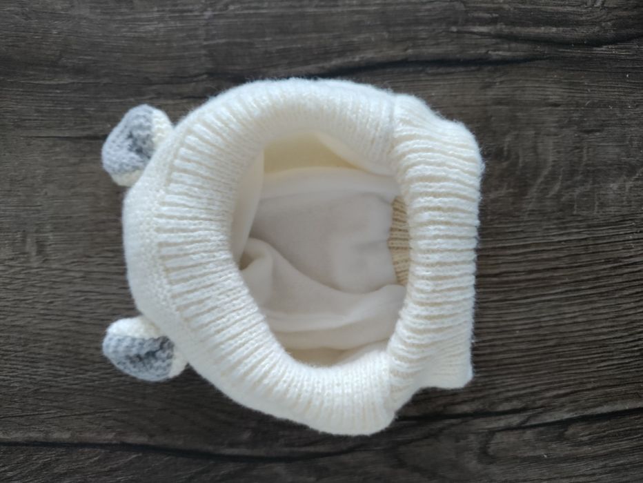 Бебешки зимни шапки и ръкавици 6-12 мес