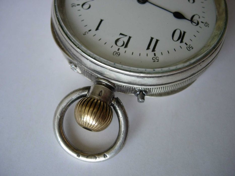 швейцарски джобен часовник