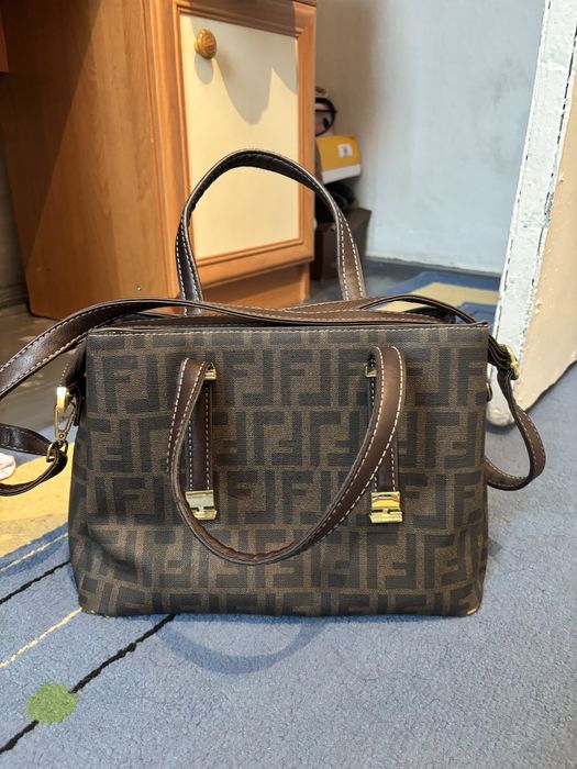 Сумка Fendi 5000 тг