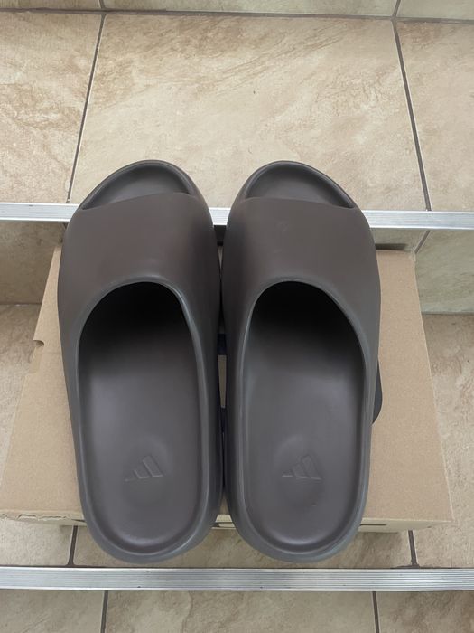 Yeezy Slides Bone / Maro