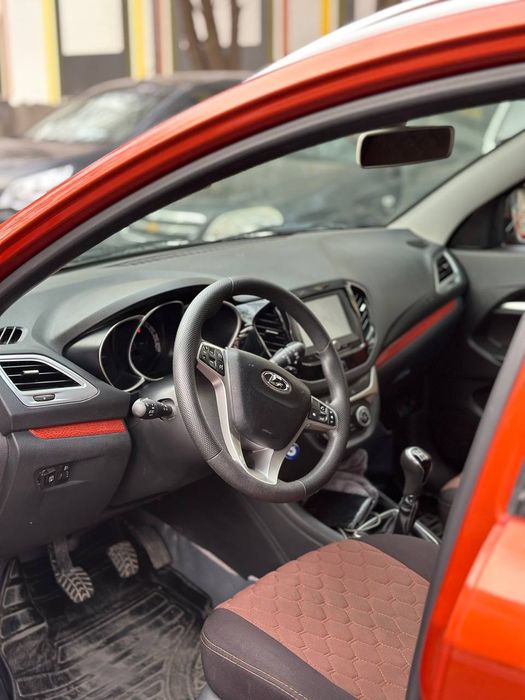 Лада Веста крос отлично состояние