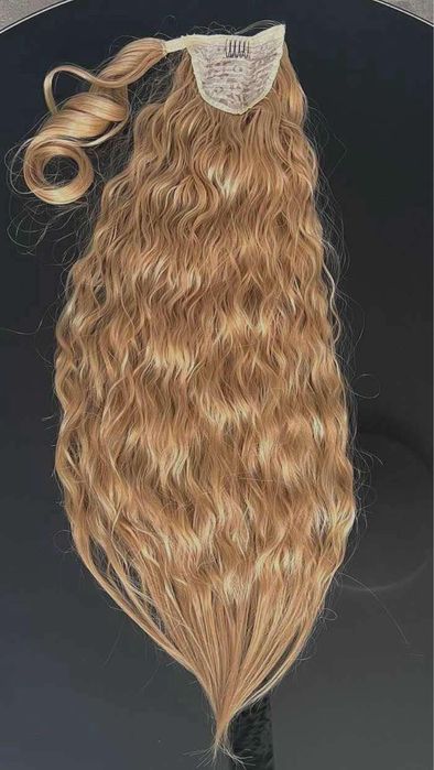 Опашка с кичур за поставяне медено русо