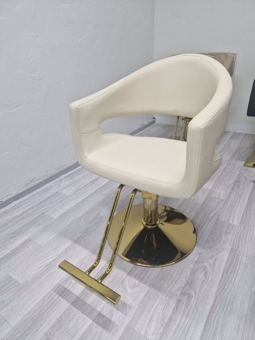 Кресло парикмахерское