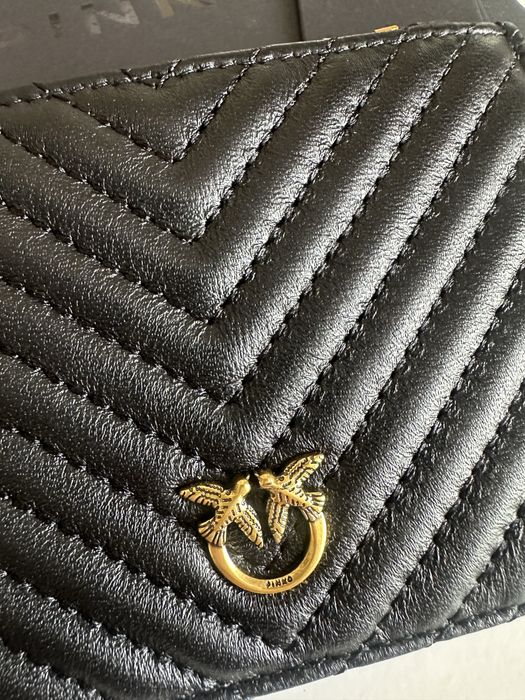 Чисто нов Картхолдър на марката Pinko