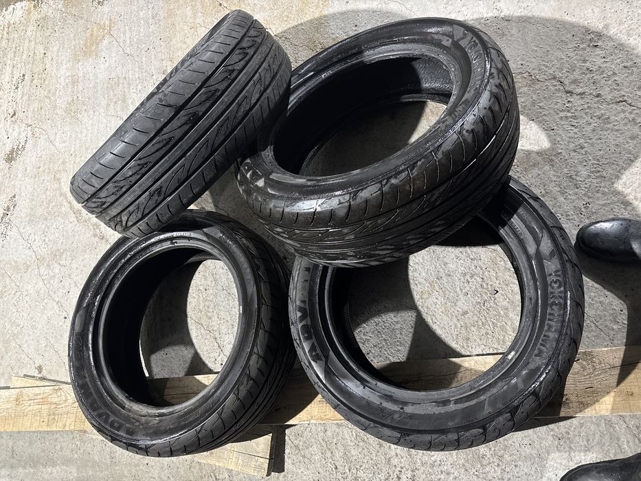 Продам шины на 18-е диски  Yokohama