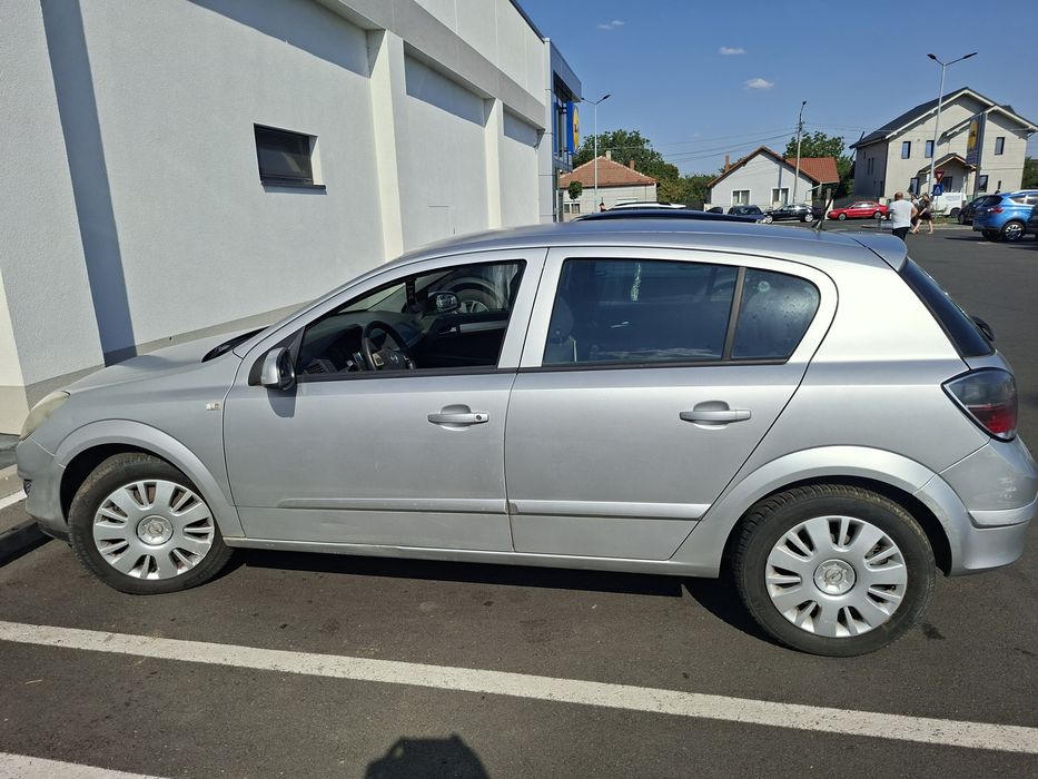Vând Opel Astra,  H, 1,4 benzină,  an 2008