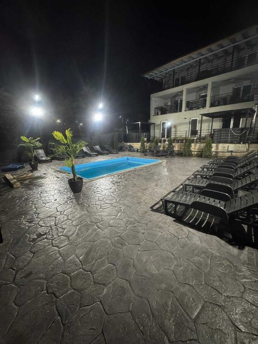 Cazare, închiriere camere Calimanesti Caciulata, piscina, ciubar, spa