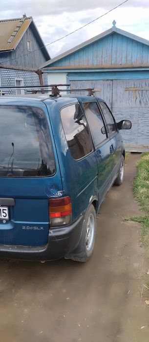 Продам автомобиль Ниссан Серена