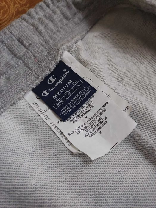 Vand pantaloni Champion, originali, size M
