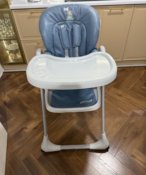 Детский стульчик для кормления