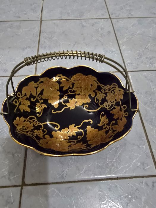 Ваза - конфетница  со с'емной  ручкой Новая Чехия