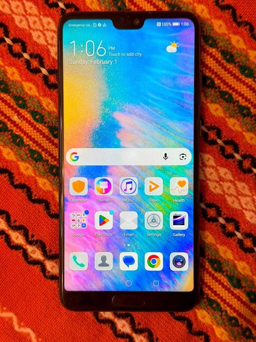 Android tелефон Huawei P20